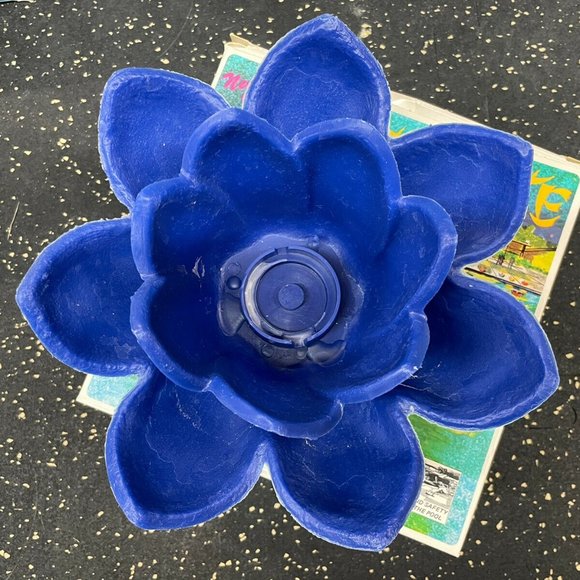 4 Vtg Lotus Lite Candle Glo Floating Pool Candles Tiki MCM Red Orange Bl… - Picture 10 of 11